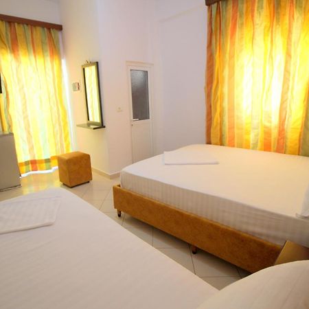Lengu Holidays Houses Sarandë Eksteriør bilde