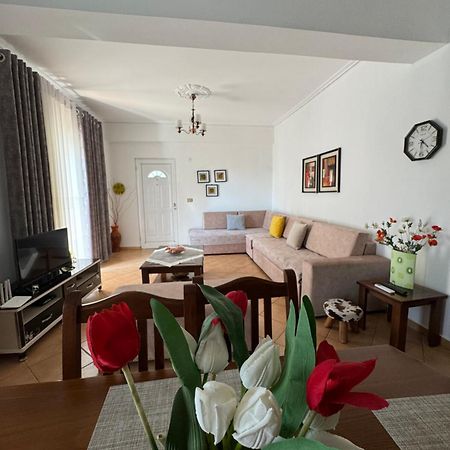 Lengu Holidays Houses Sarandë Eksteriør bilde