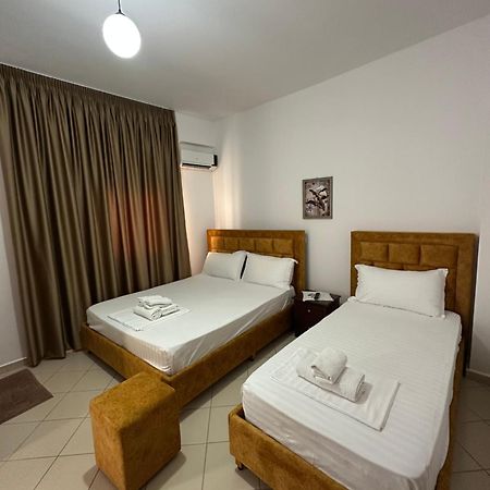 Lengu Holidays Houses Sarandë Eksteriør bilde