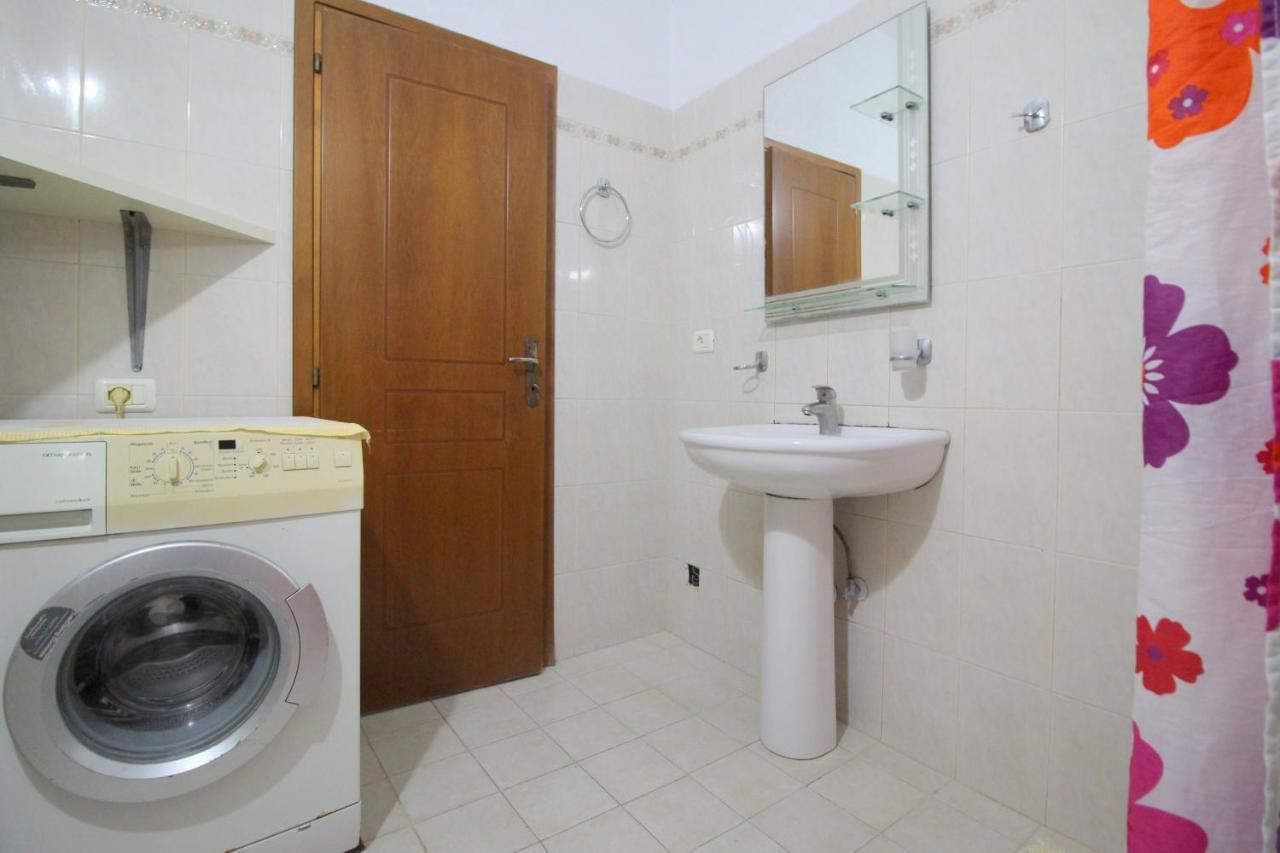 Lengu Holidays Houses Sarandë Eksteriør bilde