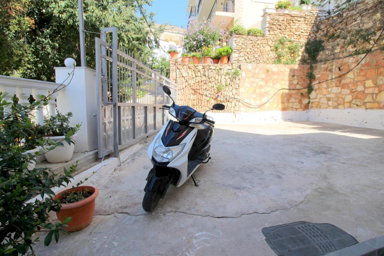 Lengu Holidays Houses Sarandë Eksteriør bilde