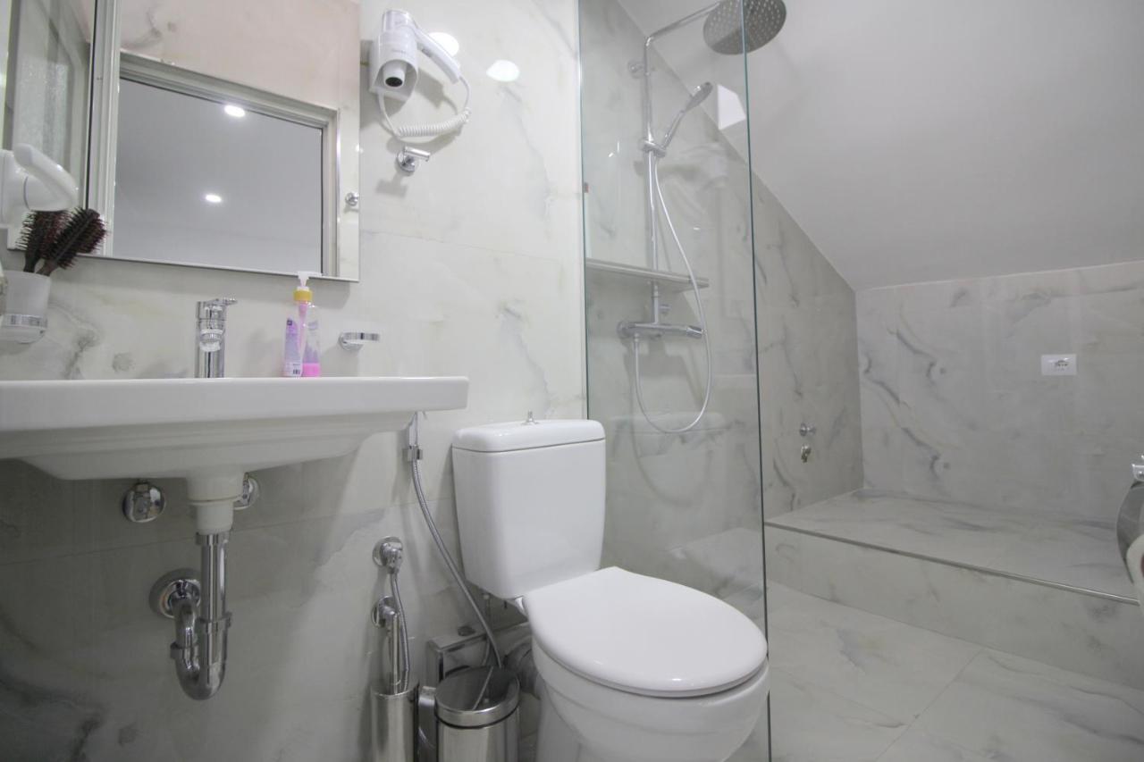 Lengu Holidays Houses Sarandë Eksteriør bilde