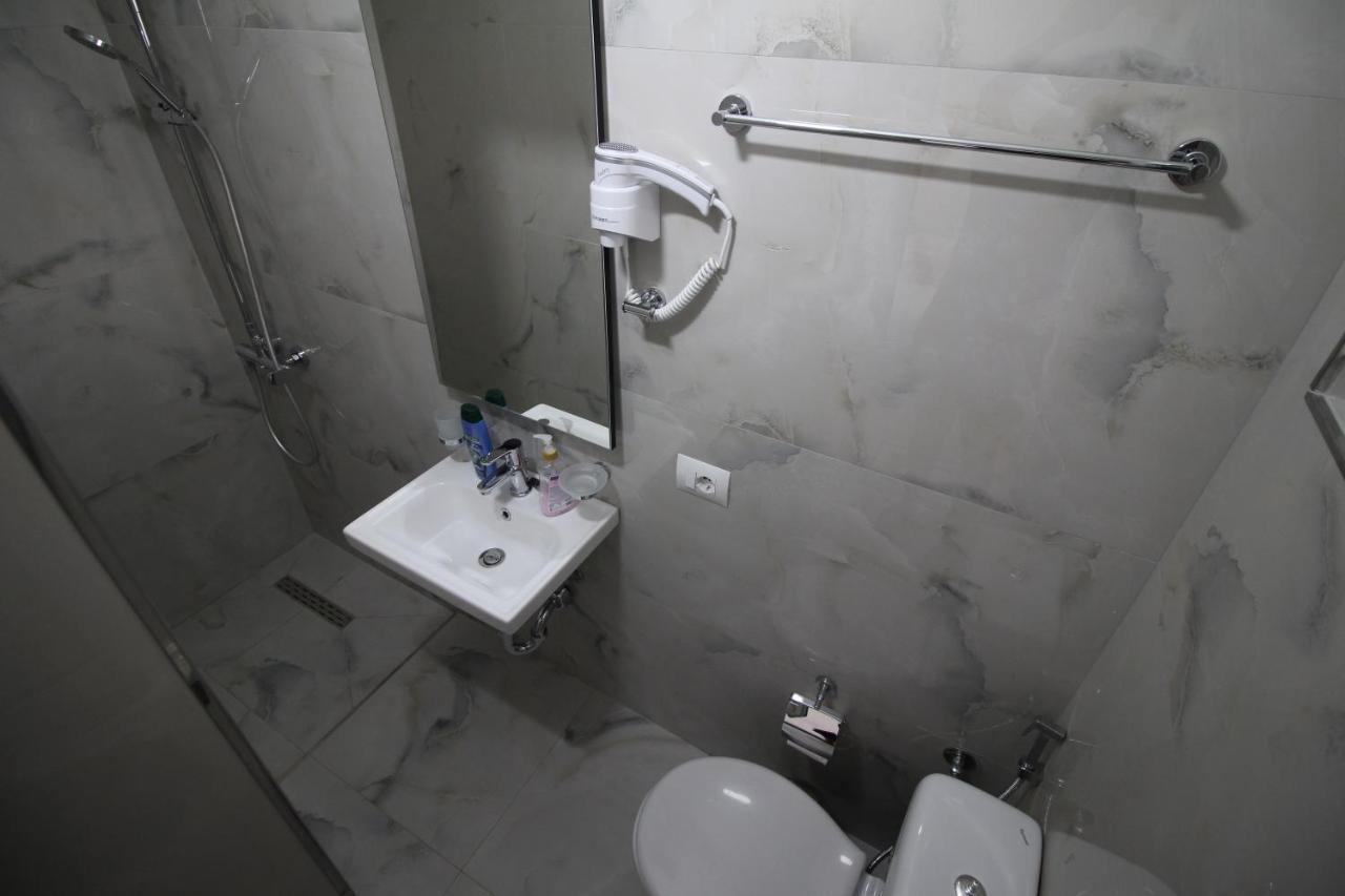 Lengu Holidays Houses Sarandë Eksteriør bilde