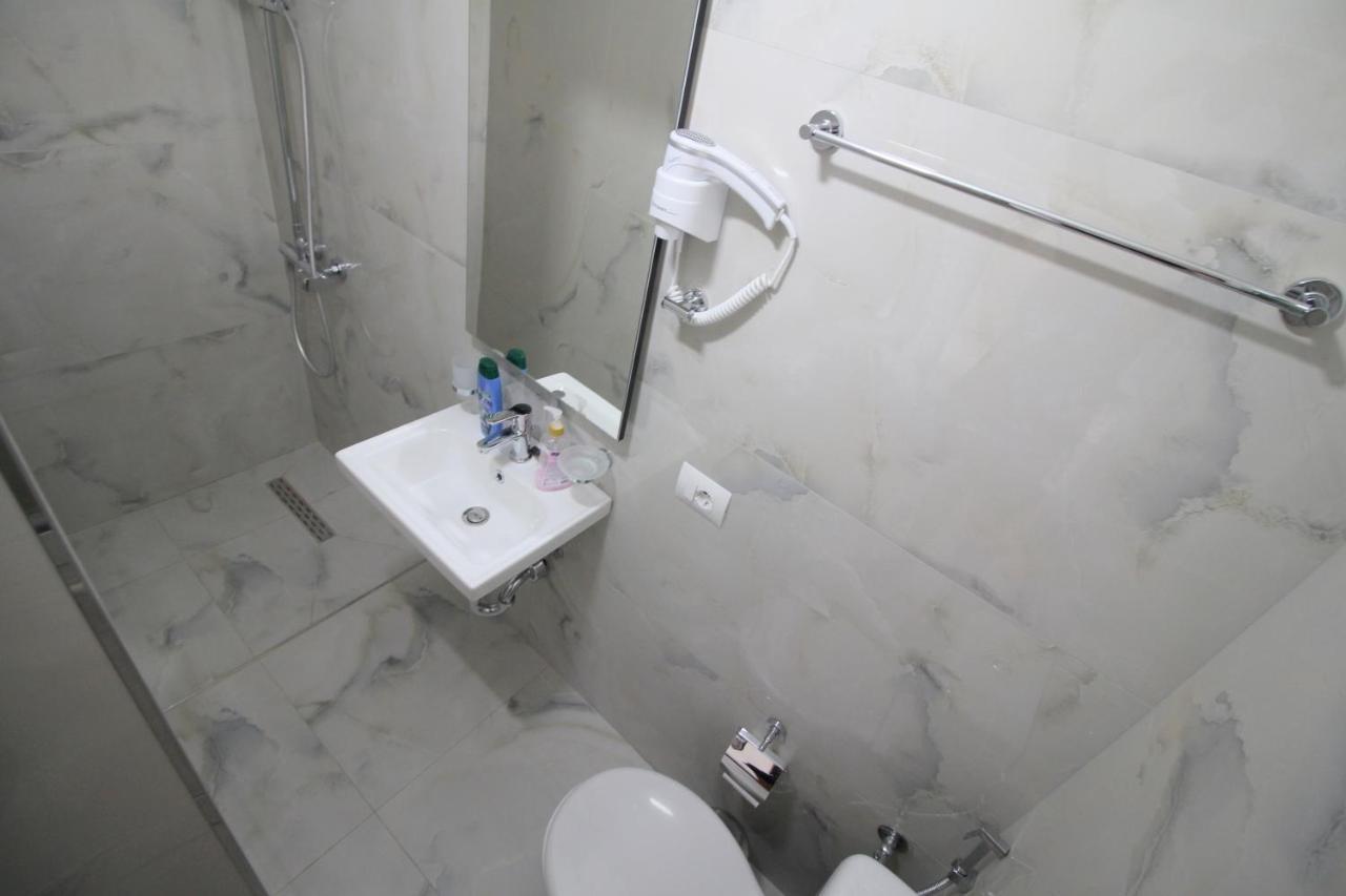 Lengu Holidays Houses Sarandë Eksteriør bilde