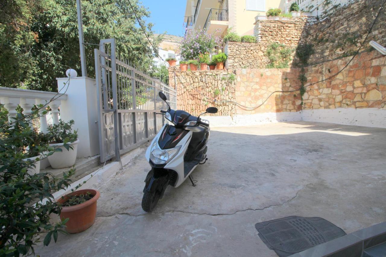 Lengu Holidays Houses Sarandë Eksteriør bilde