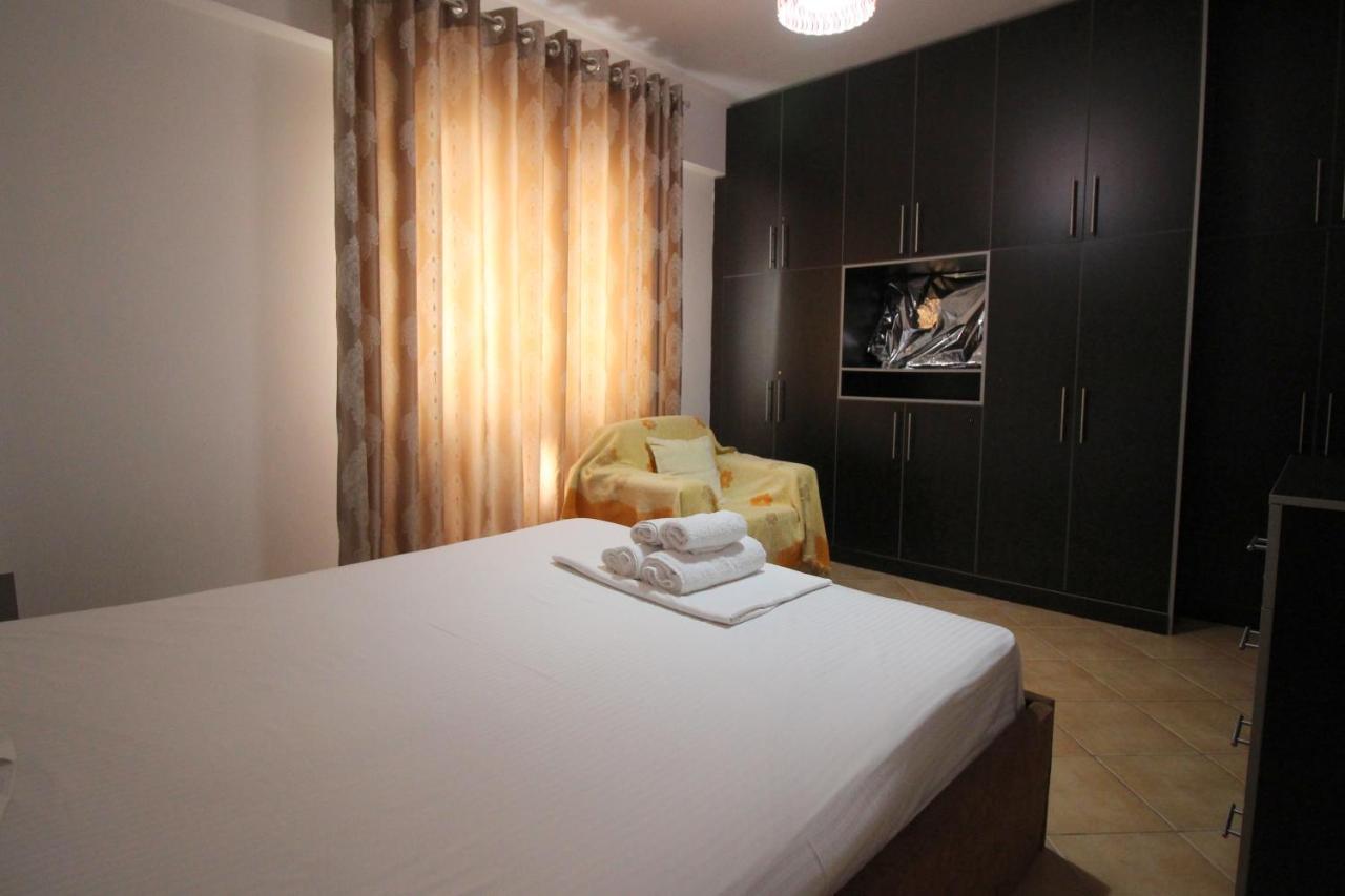Lengu Holidays Houses Sarandë Eksteriør bilde