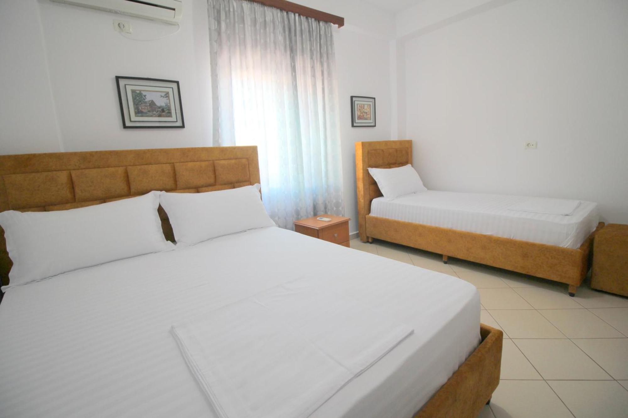 Lengu Holidays Houses Sarandë Eksteriør bilde