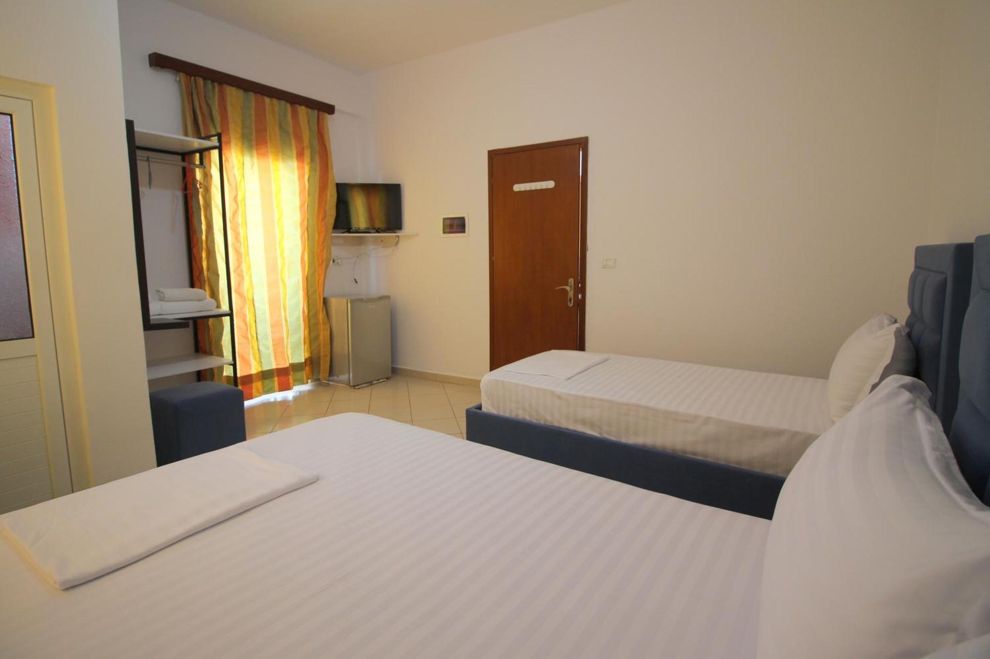 Lengu Holidays Houses Sarandë Eksteriør bilde