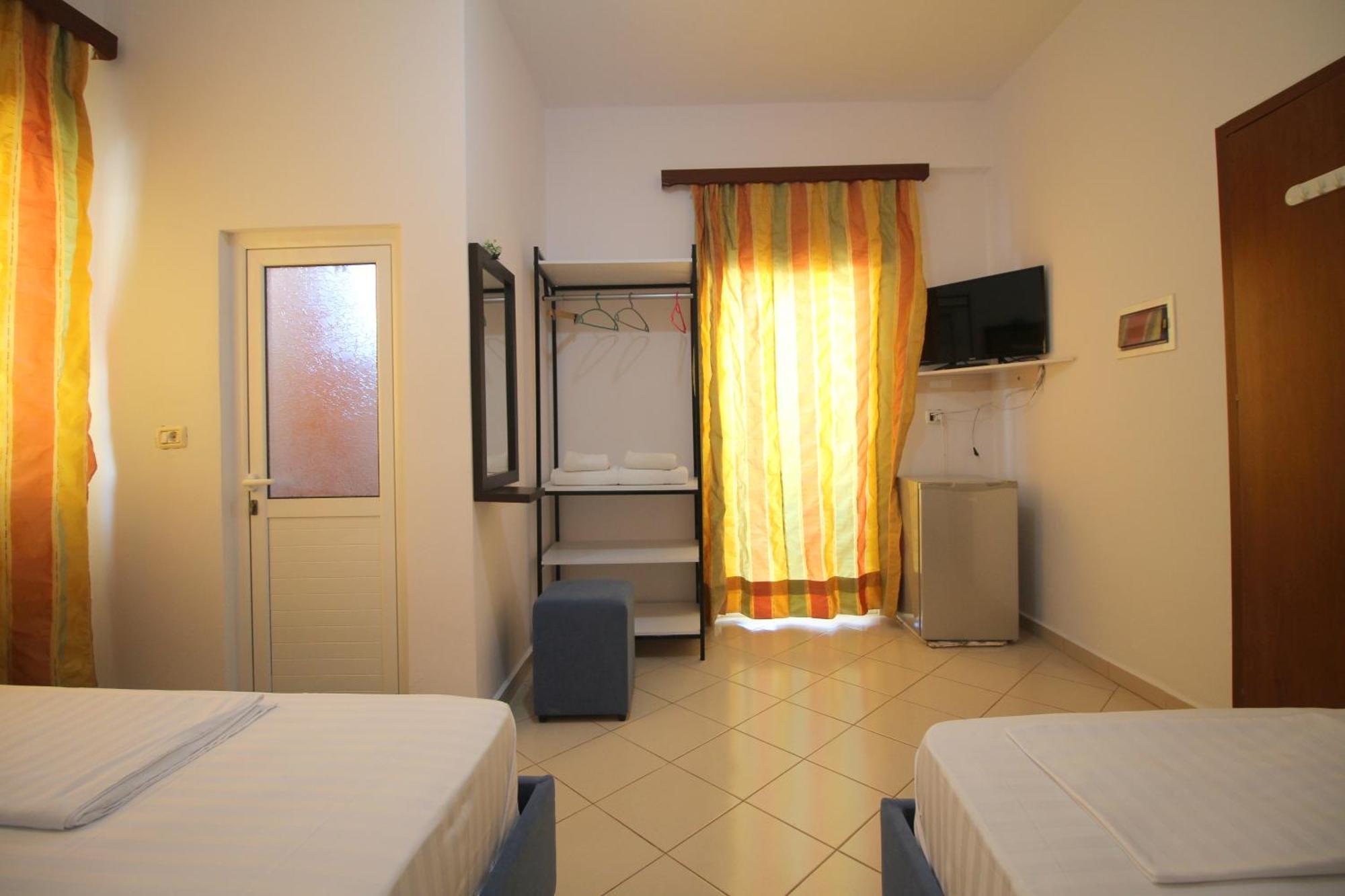 Lengu Holidays Houses Sarandë Eksteriør bilde