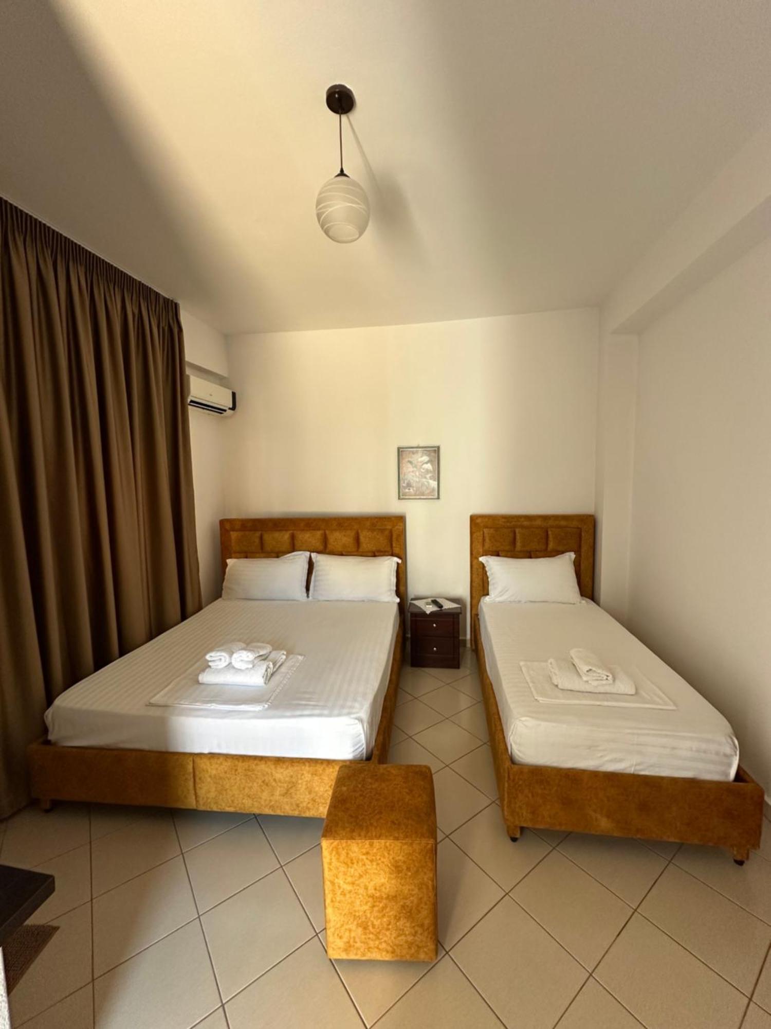 Lengu Holidays Houses Sarandë Eksteriør bilde