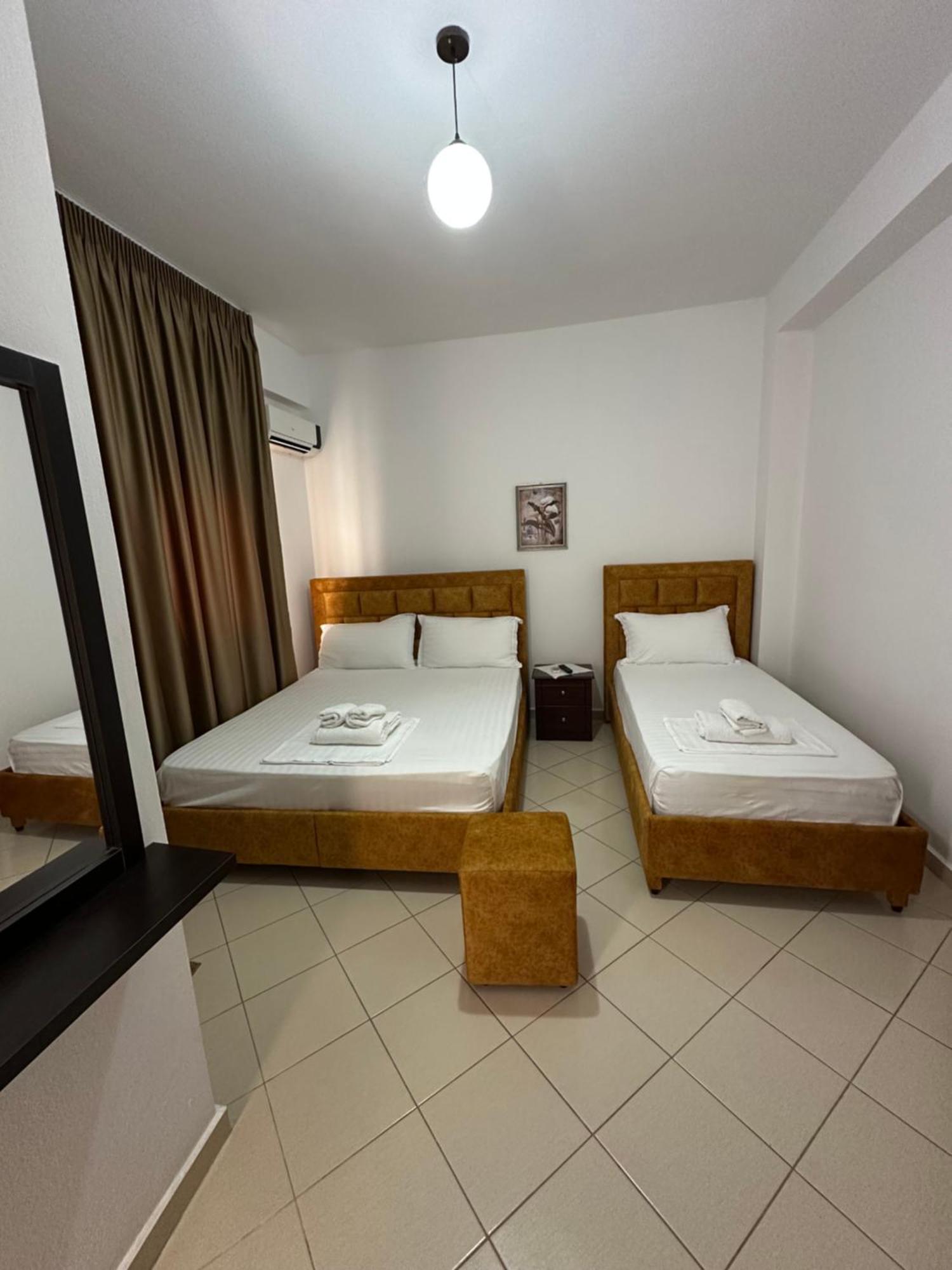 Lengu Holidays Houses Sarandë Rom bilde